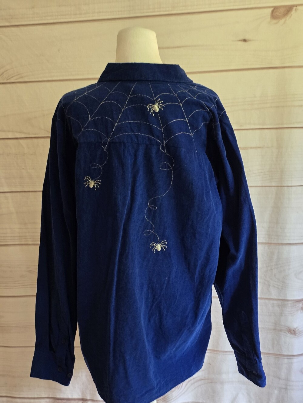 Quacker Factory Navy ButtonUp with Spider & Web Embroidery Size Large Halloween - Picture 6 of 8